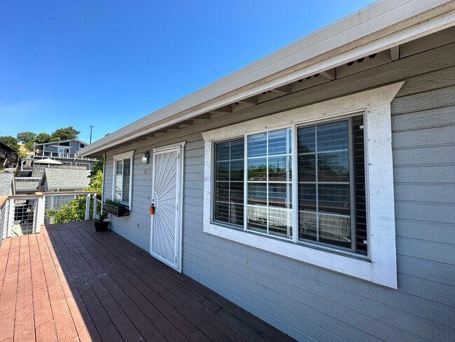 619 Military E in Benicia, CA - Building Photo - Building Photo