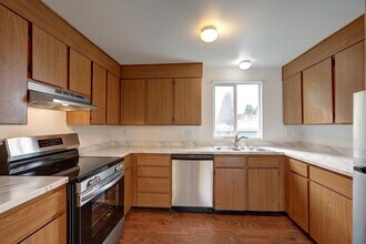 8100 Delridge Wy SW in Seattle, WA - Building Photo - Building Photo