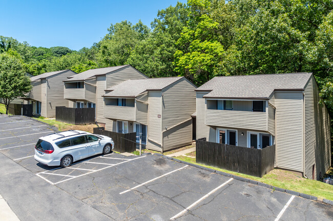 Londondale Village Apartments in Newark, OH - Building Photo - Building Photo