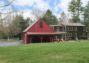 73 Champeaux Rd, Unit FL3-ID1281024P in Brimfield, MA - Foto de edificio - Building Photo