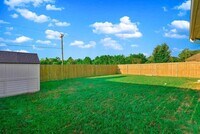 100 Brookside Dr photo'