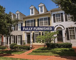 1114 Hyde Ln in Richmond, VA - Building Photo