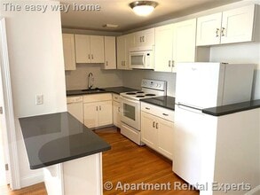 134 Summer St, Unit #17 in Malden, MA - Building Photo - Building Photo