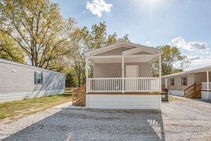 766 Wall St in Livingston, IL - Building Photo