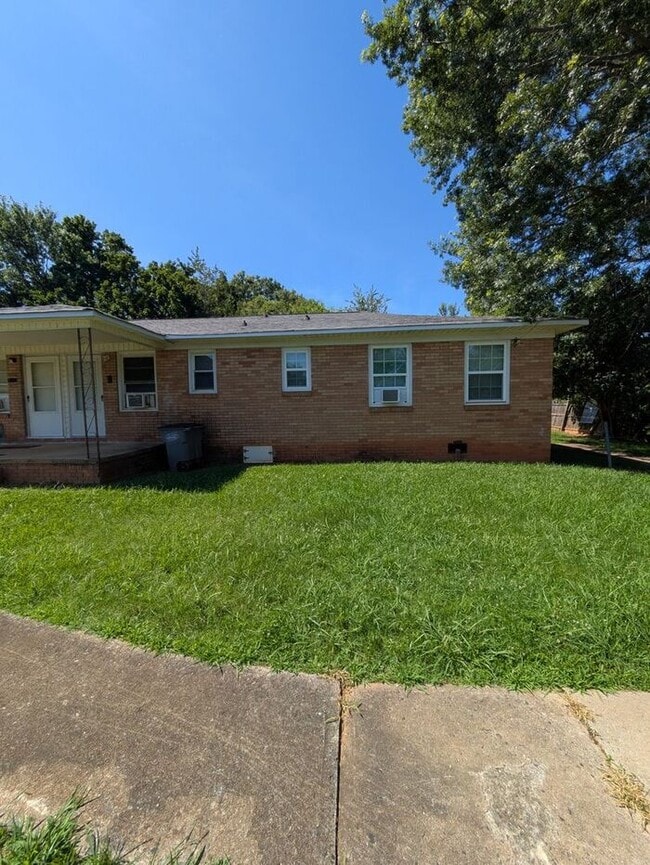 property at 2253 Story St