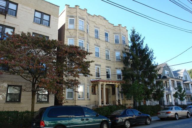 26 Loudoun St in Yonkers, NY - Building Photo - Building Photo