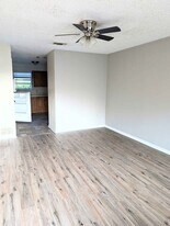 401 N 4th St, Unit E in Copperas Cove, TX - Building Photo