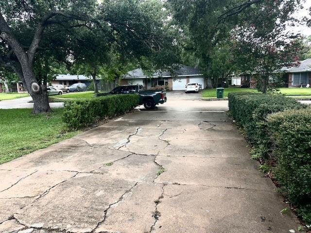 9013 Lugary Dr in Houston, TX - Building Photo - Building Photo