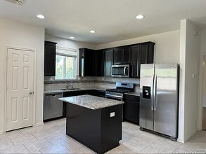 14223 Laurel Br in San Antonio, TX - Building Photo - Building Photo