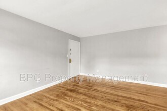 5721 11th St N in Arlington, VA - Building Photo - Building Photo