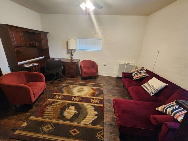 908 15th St NW in Albuquerque, NM - Building Photo - Building Photo