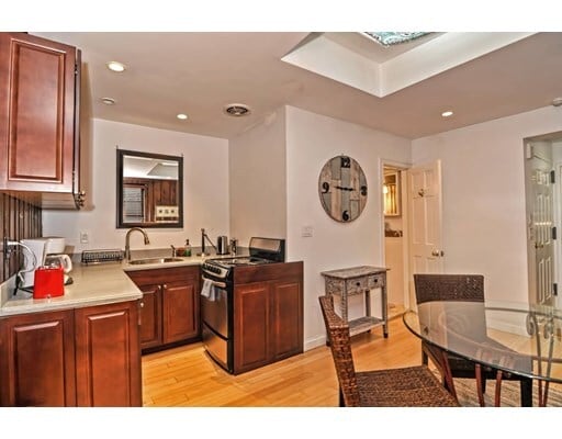 43 Charles St, Unit 2