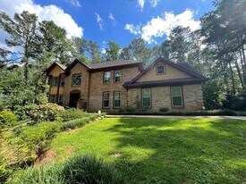 6134 Millstone Run in Stone Mountain, GA - Building Photo
