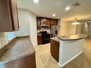 6320 Windsor Lake Cir in Sanford, FL - Building Photo - Building Photo