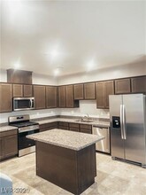 1197 Narrow Gorge Ct in Henderson, NV - Building Photo - Building Photo