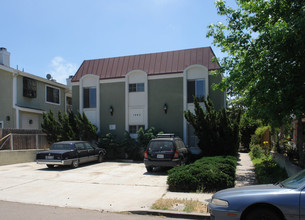 1445 Essex St in San Diego, CA - Building Photo - Building Photo