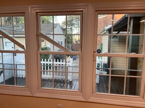 28 Park Ave, Unit Apt 2R in Lawrence, NY - Building Photo - Building Photo