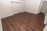 10943 Myrtle Oak St photo'