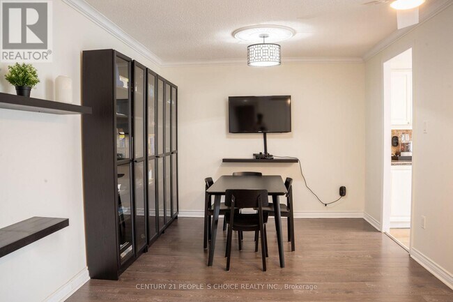 7601 Bathurst St in Vaughan, ON - Building Photo - Building Photo