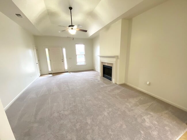 1091 Washington Dr in Moody, AL - Building Photo - Building Photo