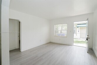 7021 NW 4th Ct in Miami, FL - Building Photo - Building Photo