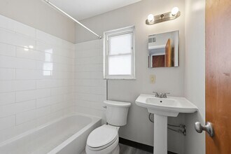 695 Riverview in Columbus, OH - Building Photo - Interior Photo