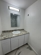 216 S B St, Unit A in Lake Worth Beach, FL - Foto de edificio - Building Photo