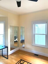 149 Pearl St, Unit 1 in Newton, MA - Building Photo - Building Photo