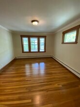 98 Alpine St, Unit 2 in Cambridge, MA - Foto de edificio - Building Photo