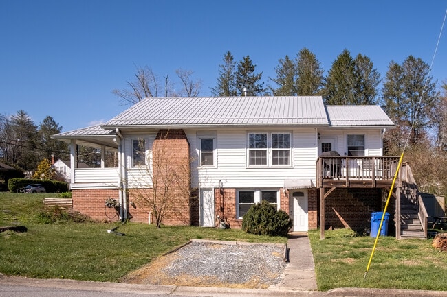 property at 445 S Broad St