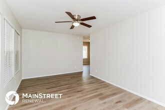555 N Elm in Mesa, AZ - Building Photo - Building Photo