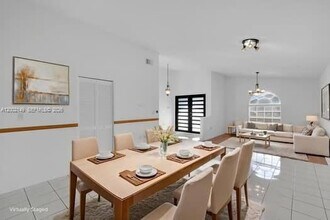 7503 W 34th Ln in Hialeah, FL - Building Photo - Building Photo