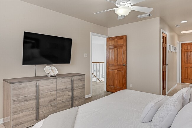 property at 208 Seawall Blvd