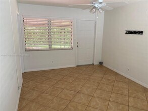 5616 Arthur St in Hollywood, FL - Building Photo - Building Photo