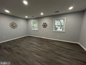 6310 Draco St in Burke, VA - Building Photo - Building Photo