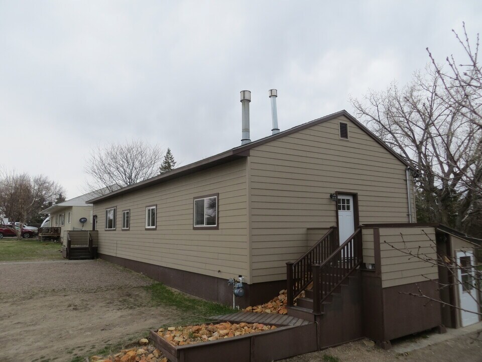 921 4th St SW, Unit 921 4th St SW in Great Falls, MT - Building Photo