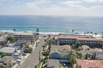 168 Walnut Ave in Carlsbad, CA - Building Photo - Building Photo