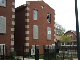 6669 S Michigan Ave Apartments