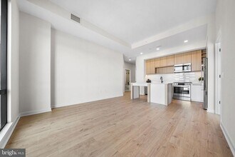 255 W Falls Station Blvd in Falls Church, VA - Building Photo - Building Photo