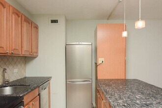 448 W Wellington Ave in Chicago, IL - Building Photo - Building Photo