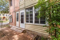 2602 Oakdale St photo'