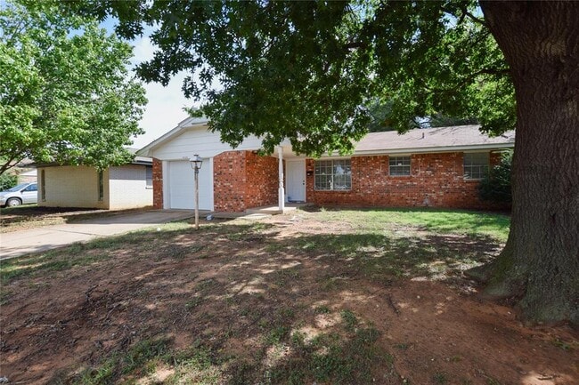 4320 Bonaparte Blvd in Midwest City, OK - Building Photo - Building Photo