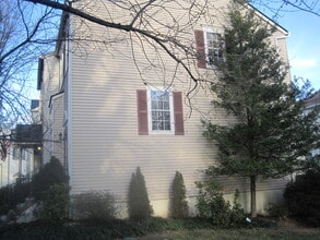 2470 Ridgehampton Ct in Reston, VA - Building Photo - Building Photo