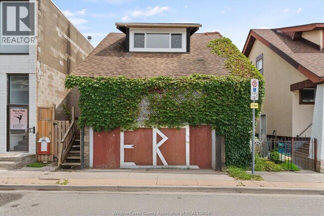 963 Erie St E in Windsor, ON - Building Photo - Building Photo