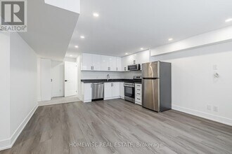 26 Sage Ave in Toronto, ON - Building Photo - Building Photo