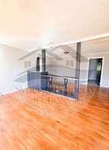 864 W Longview Ave in Mansfield, OH - Building Photo - Building Photo