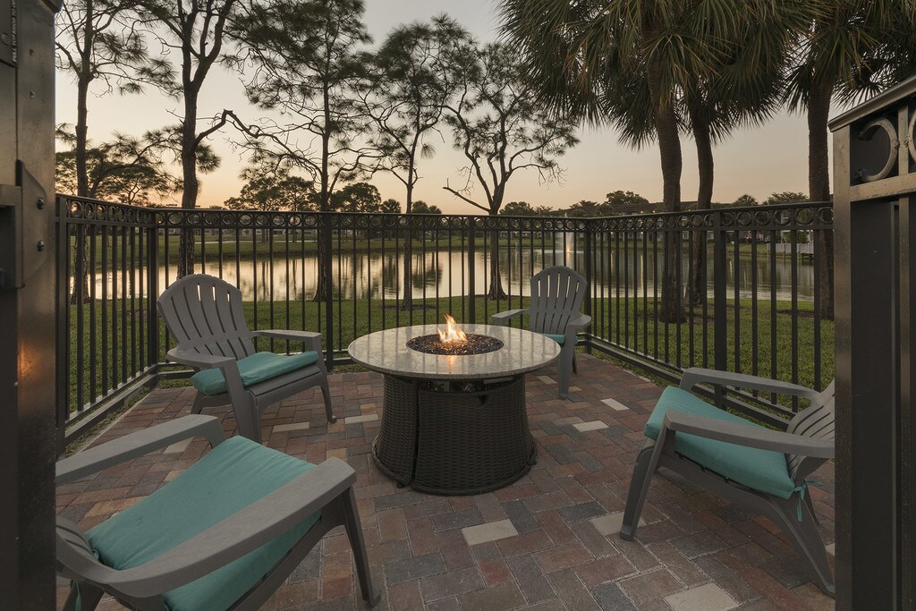 Cameron Cove Apartments in Davie, FL