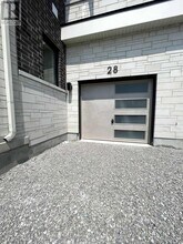28 Vinewood Cres in Barrie, ON - Building Photo - Building Photo