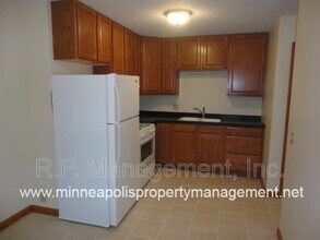 4200 Valley View Rd in Minneapolis, MN - Building Photo - Building Photo