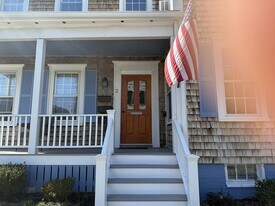 2 Fremont St, Unit 1 in Plymouth, MA - Building Photo